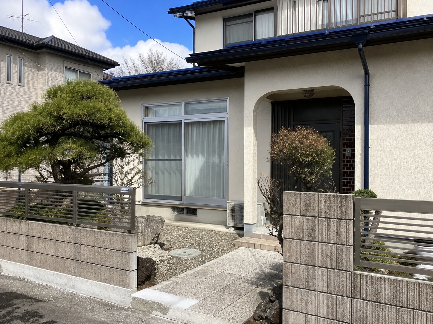 外壁・玄関まわりの塗装後